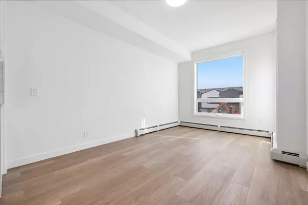 Calgary, AB T2A 0M8,8500 19 AVE SE #2310