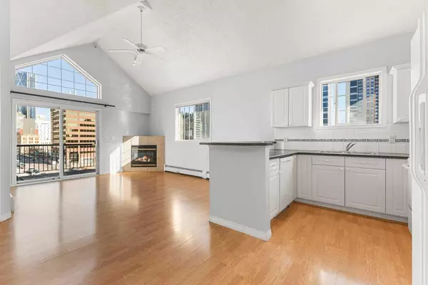 Calgary, AB T2R 0L9,126 14 AVE SW #518