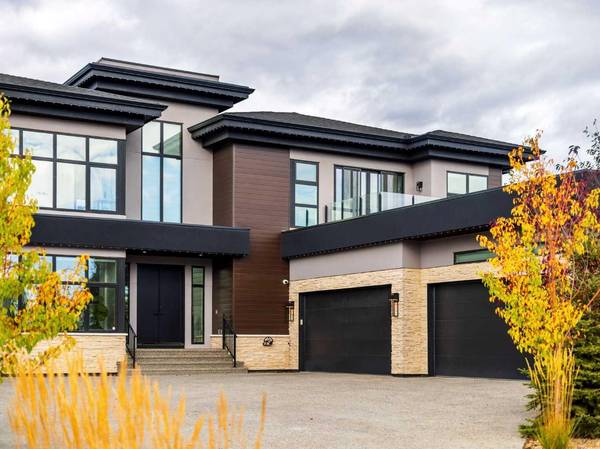 18 Damkar DR, Rural Rocky View County, AB T3L2P4