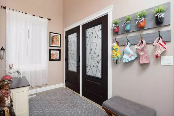 Fort Mcmurray, AB T9K 0N7,249 Walnut CRES