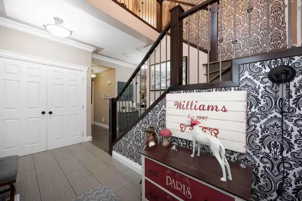 Fort Mcmurray, AB T9K 0N7,249 Walnut CRES