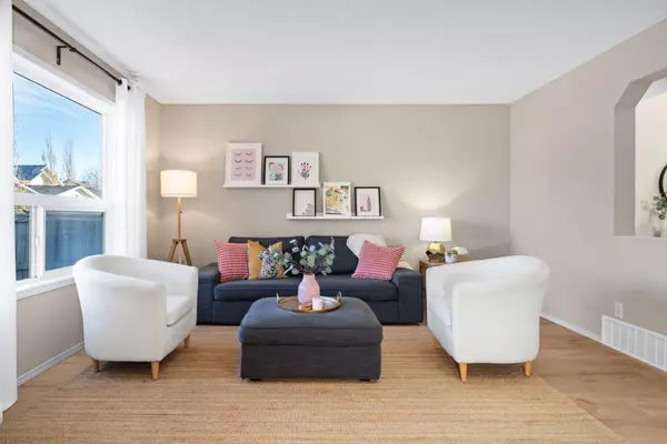 Calgary, AB T3M1H8,304 Cranfield GDNS