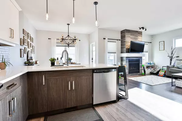 Lethbridge, AB T1J 5K3,128 Cabot LNDG W