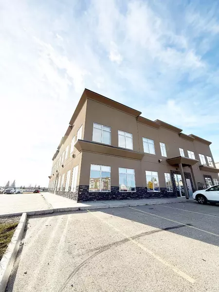 9625 97 ST #103, Grande Prairie, AB T8V8K5