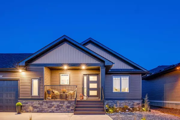 Diamond Valley, AB T0L 0H0,185 Riverwood CRES