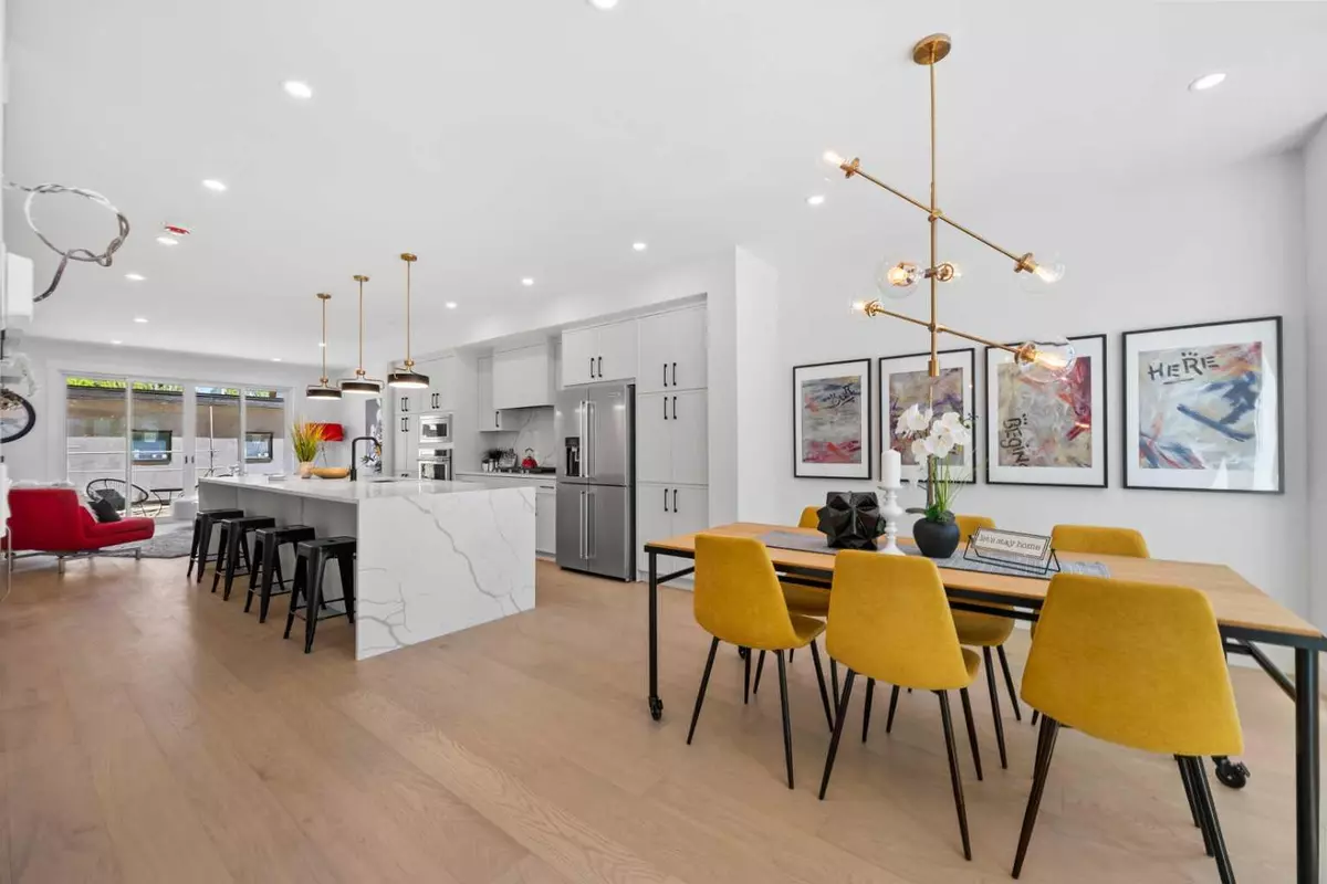 Calgary, AB T2M 3B4,3116 4A ST NW