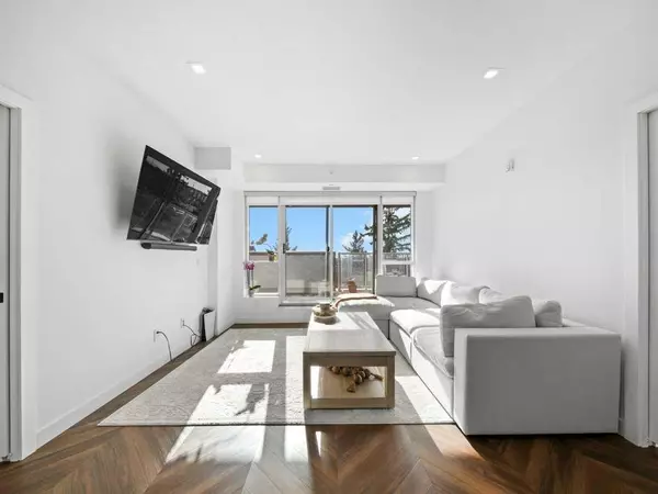 Calgary, AB T3H 6B5,8505 Broadcast AVE SW #206