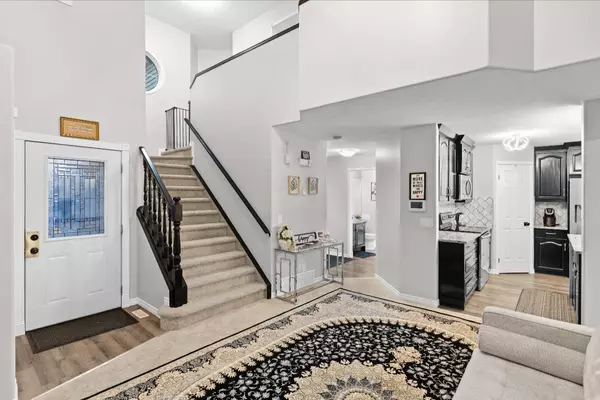 Calgary, AB T1Y 7B8,67 Anaheim CRES NE