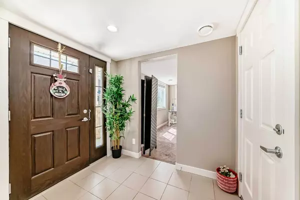 Calgary, AB T3N0R7,824 Skyview Ranch GRV NE