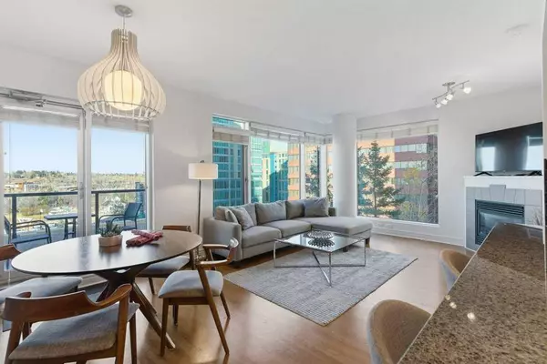 Calgary, AB T2P 0C3,910 5 AVE SW #804