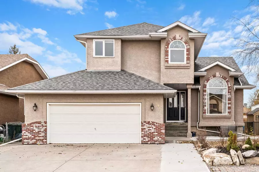 296 Lakeside Greens CRES, Chestermere, AB T1X 1C3