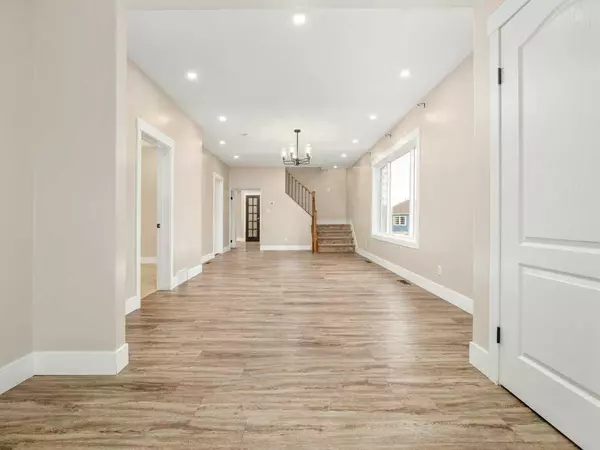 Picture Butte, AB T0K 1V0,445 Crescent AVE