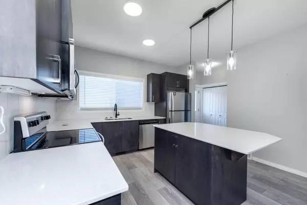 Calgary, AB T2X5J5,564 Legacy CIR SE