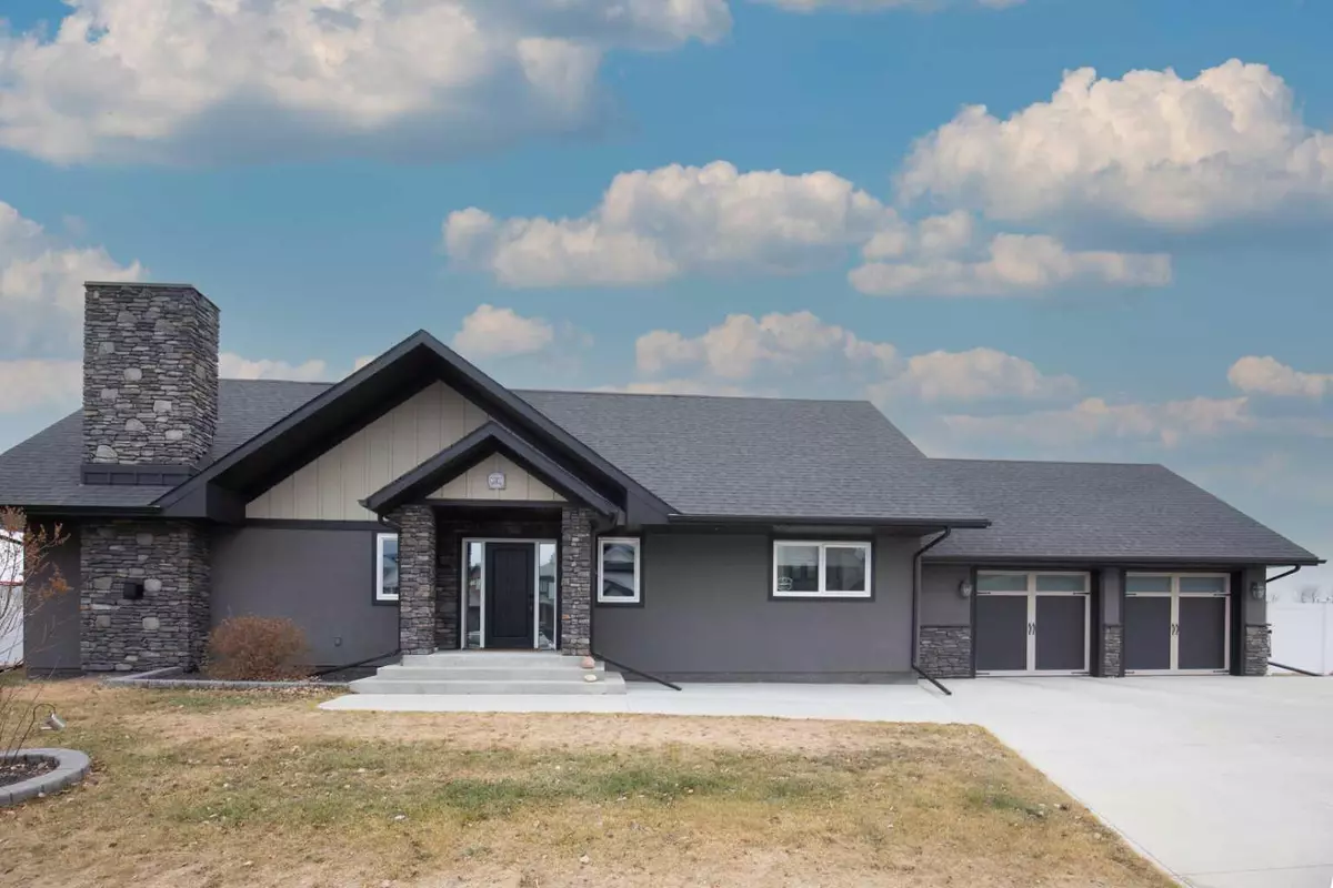 Lacombe, AB T4L 0K3,10 Cameron CT