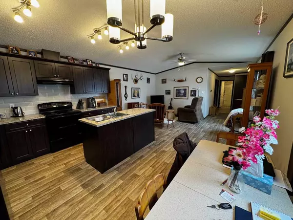 Drumheller, AB T0J 0Y2,84 Greenwood Villa