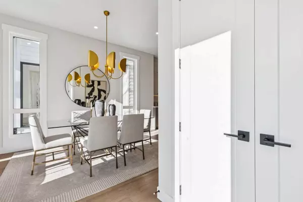 Calgary, AB T2M 1B3,1726 19 AVE NW