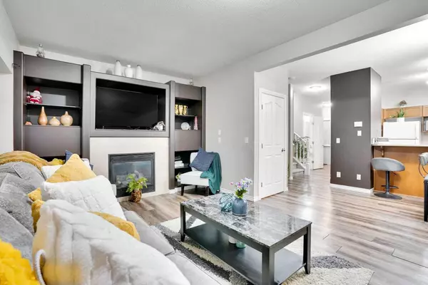 Airdrie, AB T4B 2Y9,720 Willowbrook RD NW #1004