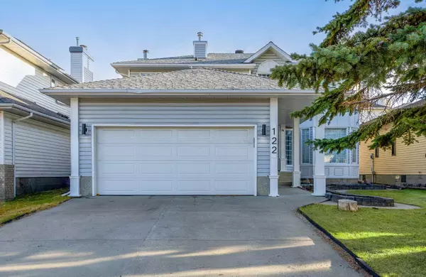 122 Hawkstone DR NW, Calgary, AB T3G 3L7