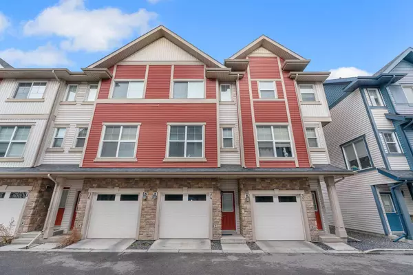 34 New Brighton PT SE, Calgary, AB T2Z 1B6