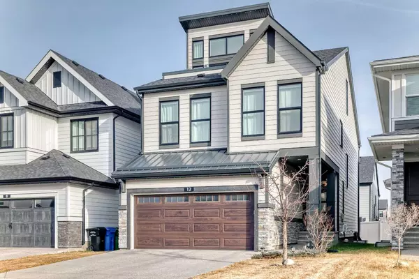 12 West Grove Link SW, Calgary, AB T3H 6E3