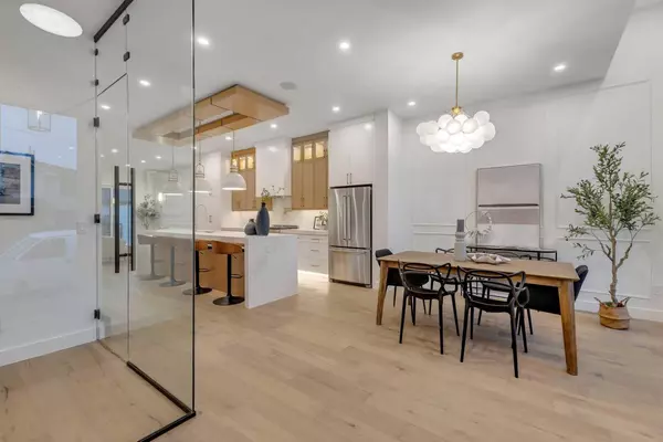 Calgary, AB T2M 3Z2,2823 24 ST NW