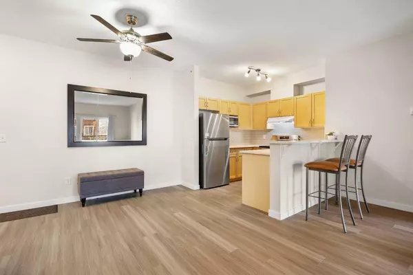 Calgary, AB T3K 5Z1,70 Panamount DR NW #5308