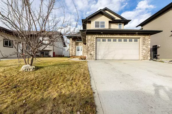 86 Jenner CRES, Red Deer, AB T4P 0E6