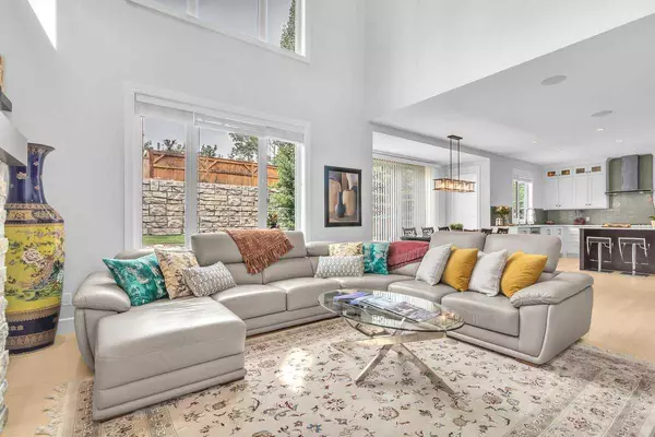 Calgary, AB T3H 0Y7,151 Aspen Vista WAY SW