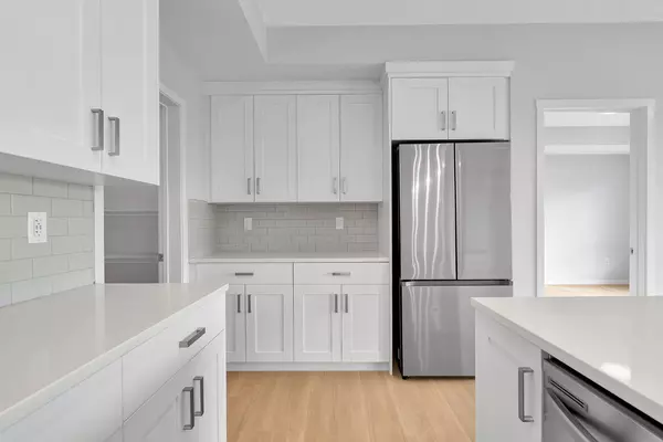 Calgary, AB T3M 2V3,220 Seton GRV SE #2302