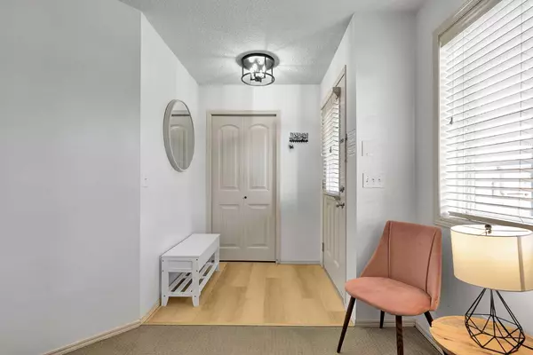 Calgary, AB T3K0K8,120 Panatella LNDG NW #101