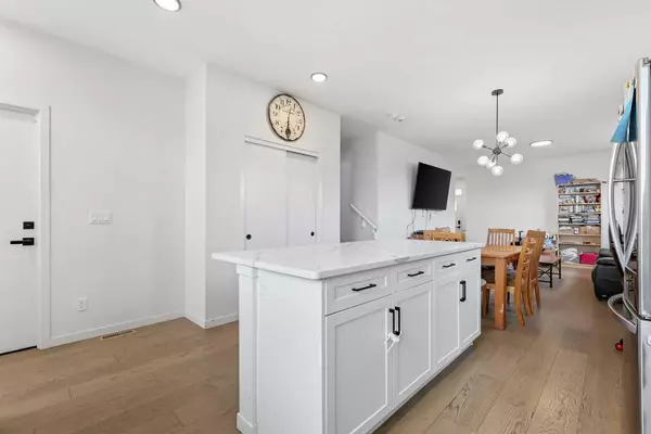 Calgary, AB T3M 3L9,120 Seton Villas SE