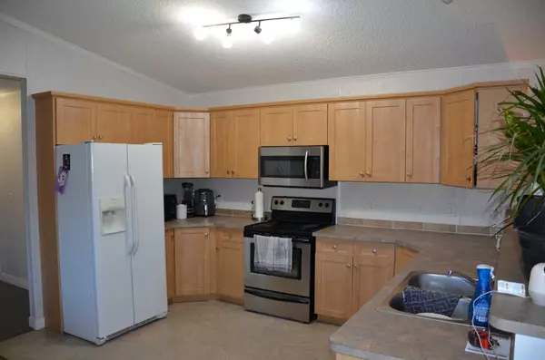 Grande Prairie, AB T8X 0C4,9022 90 AVE