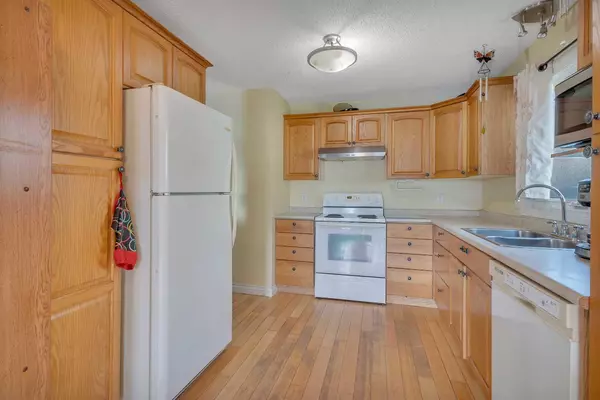 Red Deer, AB T4P 2N1,65 Gunn ST