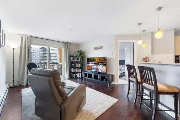 Cochrane, AB t4c2k9,505 Railway ST W #2218