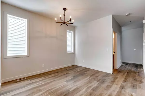 Cochrane, AB T4C 2W9,554 Rivercrest VW