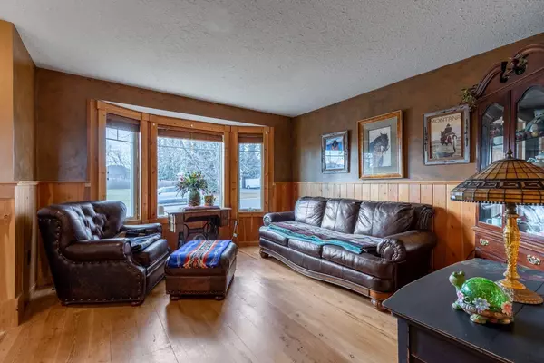 Cardston, AB T0K 0K0,583 8 AVE W