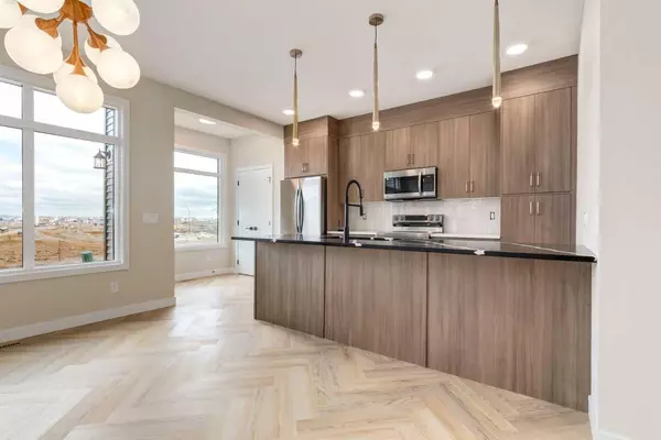 478 River AVE, Cochrane, AB T4C 3B8