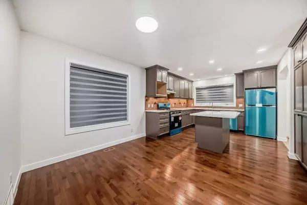 Calgary, AB T3J5M8,79 Saddlebrook WAY NE