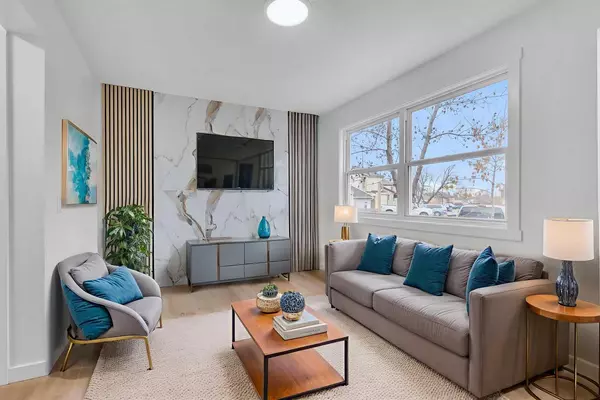 63 Penworth Close SE, Calgary, AB T2A 5N4