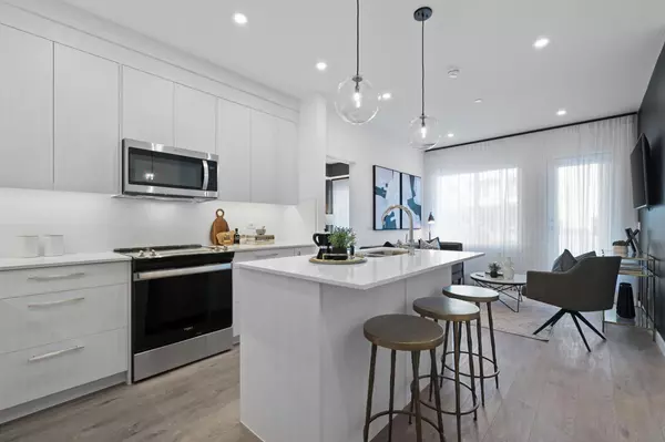 Chestermere, AB T1X2Y2,6 Merganser DR W #3314