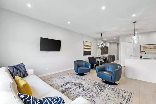 Calgary, AB T3M 3A3,709 Marine DR SE