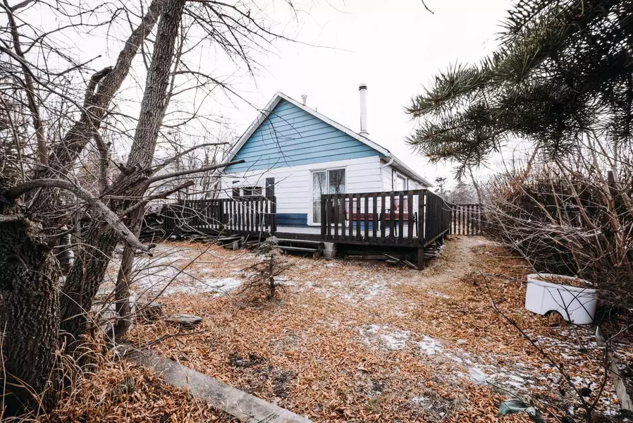 10435 104 AVE, Grande Prairie, AB T8V 1G1