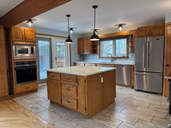 Vermilion, AB T9X 1Y1,5109 46 AVE