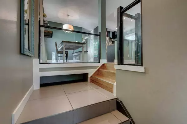 Calgary, AB T2Y1X9,39 Shawglen PL SW