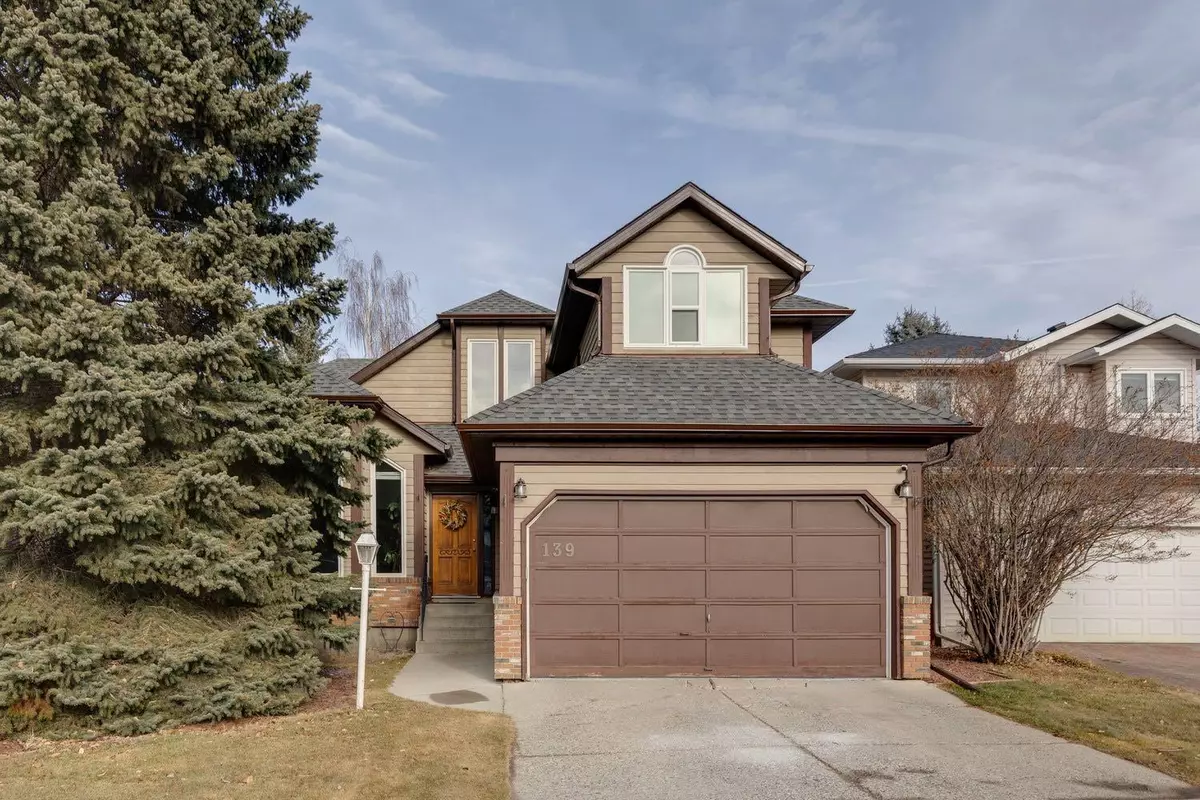 Calgary, AB T2W 5S9,139 Wood Valley Rise SW