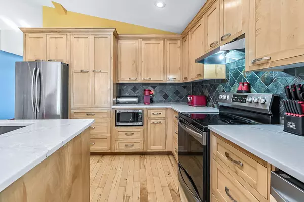 Strathmore, AB T1P1Y3,120 Camara CT