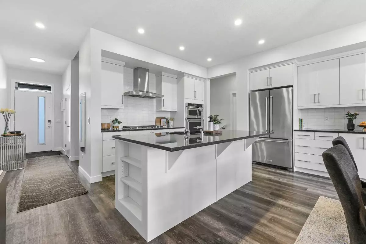 Calgary, AB T3M3E8,74 Seton RD SE