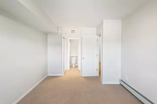 Calgary, AB T3k0k5,8200 4 ST NE #302