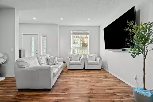 Calgary, AB T2Z 0L3,179 Copperstone CV SE