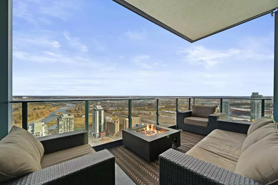 530 3rd ST SE #4104, Calgary, AB T2G 2L8